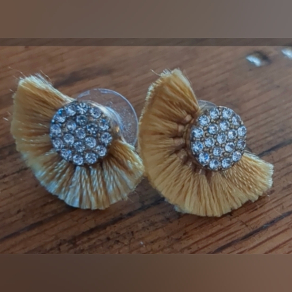 Half Fan Thread Tassel/Rhinestone Studs